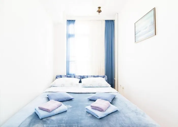 Iris Апартаменты