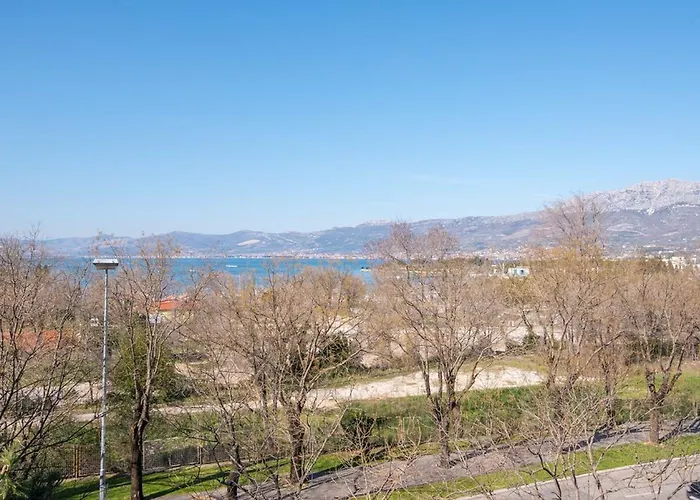 Iris Апартаменты